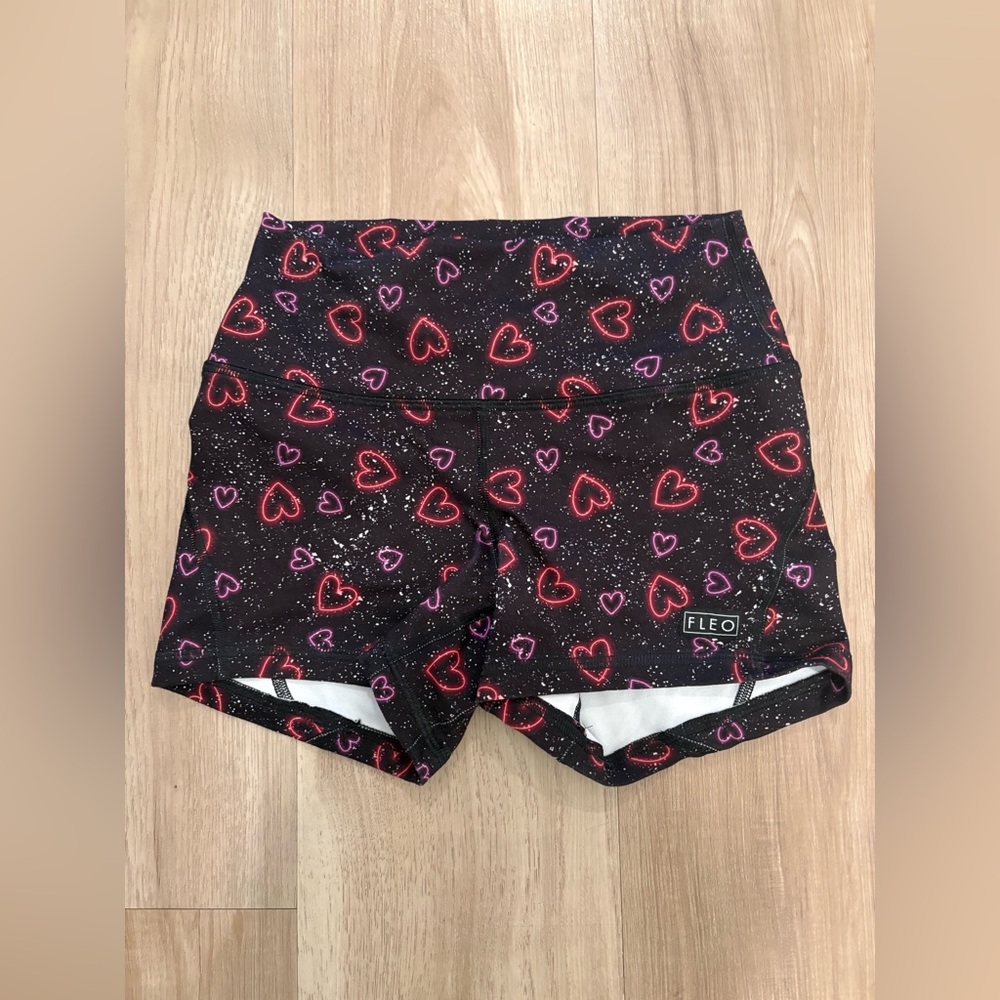 FLEO Apex Contour short